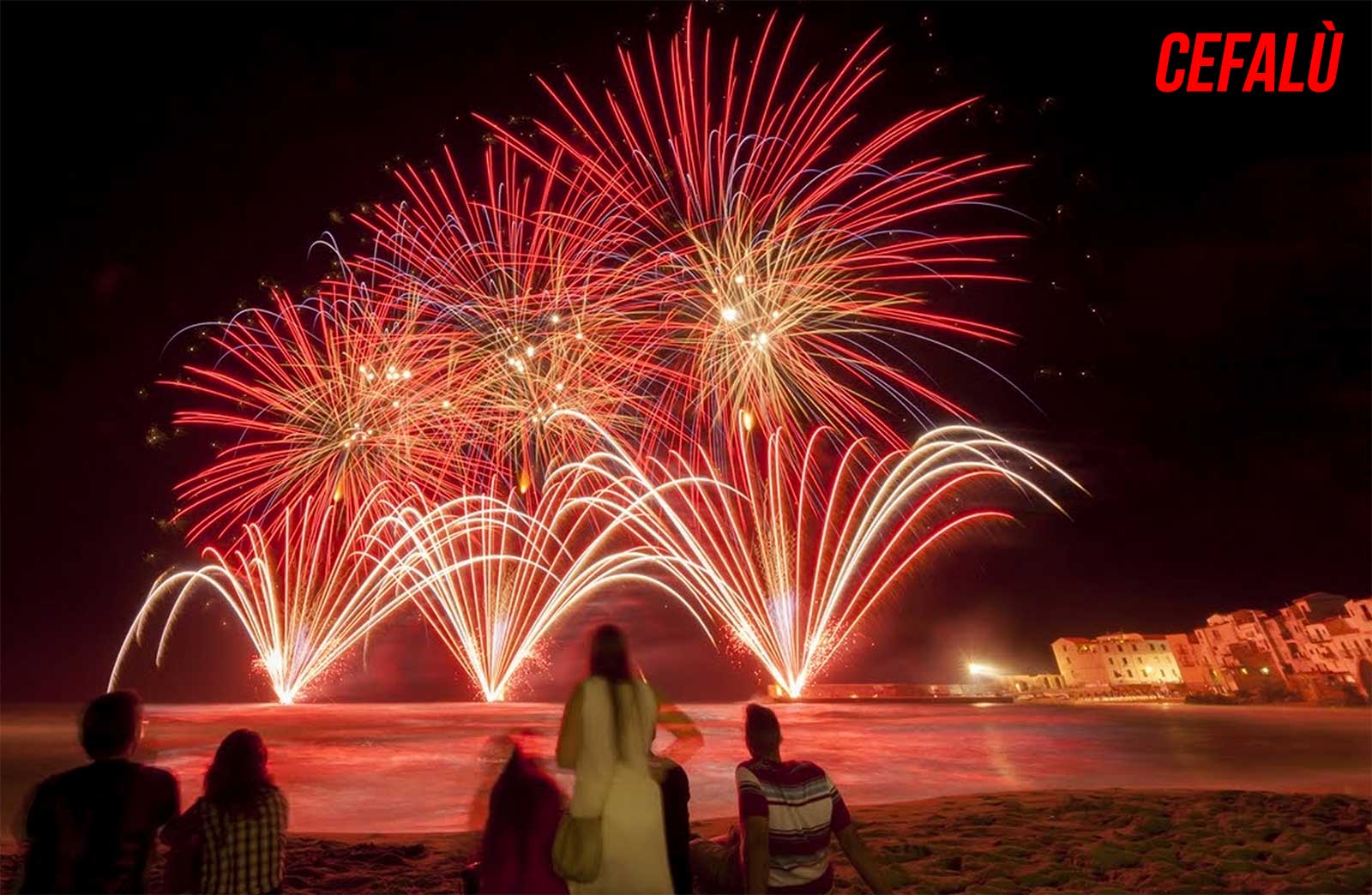 The fireworks of August 6, 2014 to the end of the village festival in Cefalu
